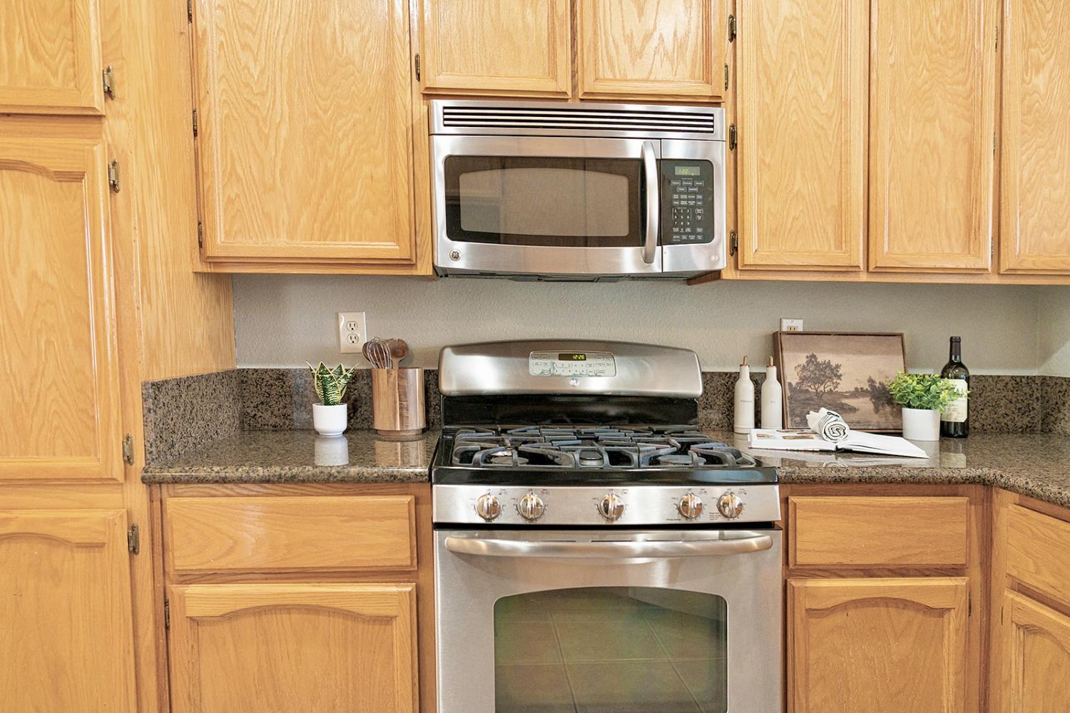 1325 Tippens Way Folsom, CA 95630 - Photo 9 of 27