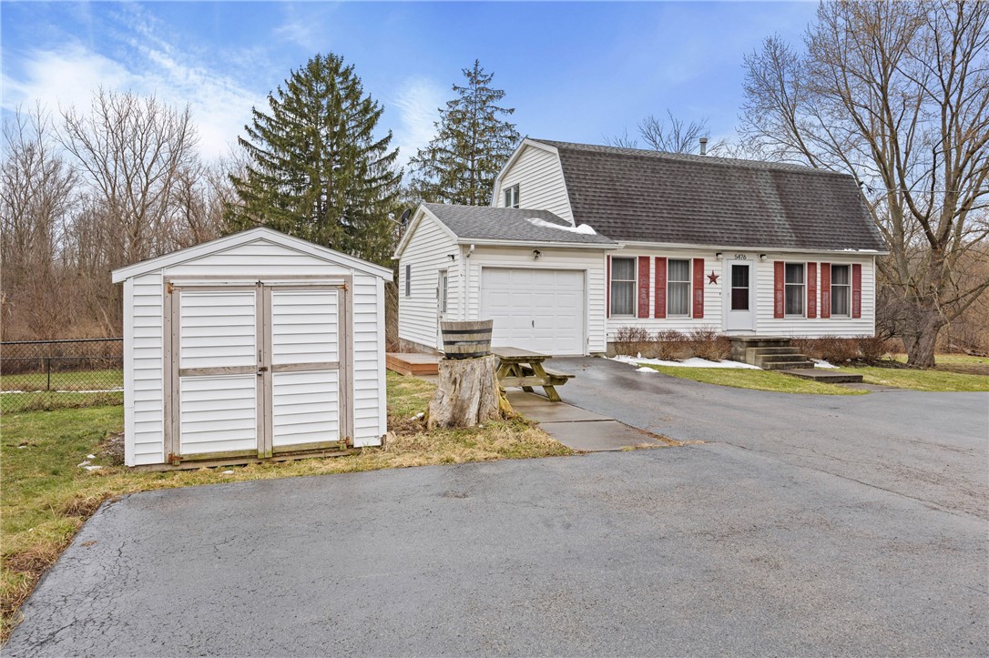5476 Ellicott Street Road Bethany, NY 14054 - Photo 10 of 48