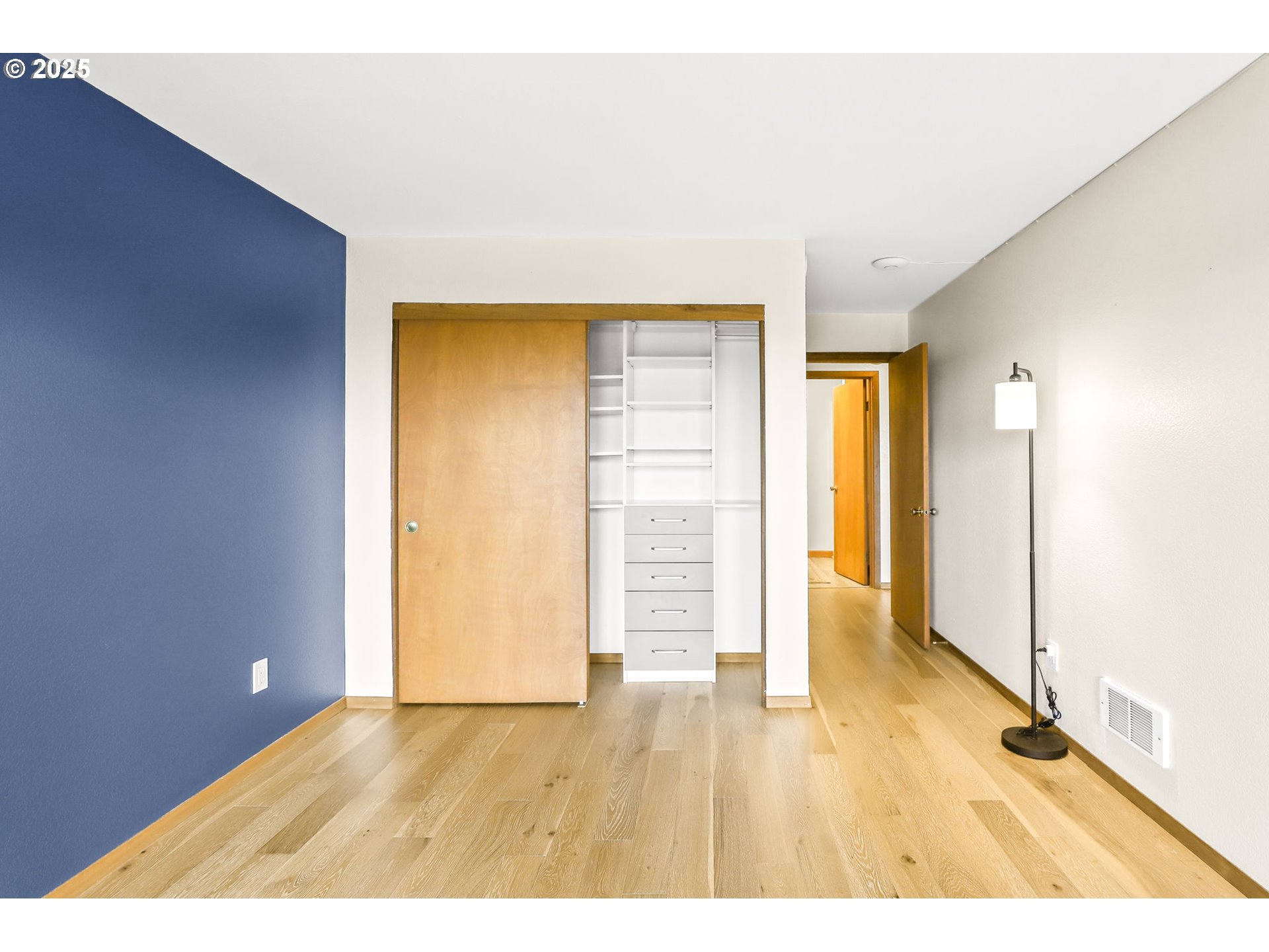 2801 Willows Road, Unit 1 Seaview, WA 98644 - Photo 24 of 37 Bedroom