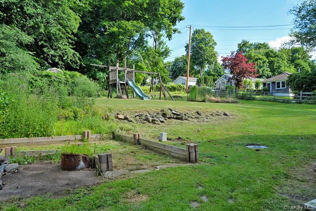 21 Cameron Road Brewster, NY 10509 - Photo 4 of 28