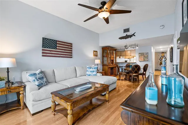 $3,275 | 4212 126th Street West, Unit 401, Cortez, FL 34215