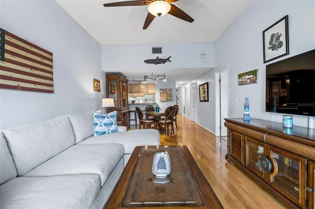 $3,275 | 4212 126th Street West, Unit 401, Cortez, FL 34215