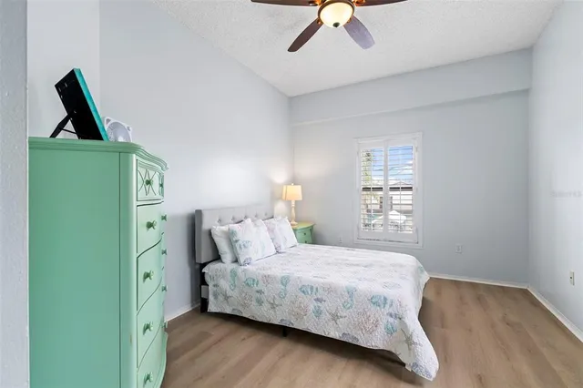 $3,275 | 4212 126th Street West, Unit 401, Cortez, FL 34215