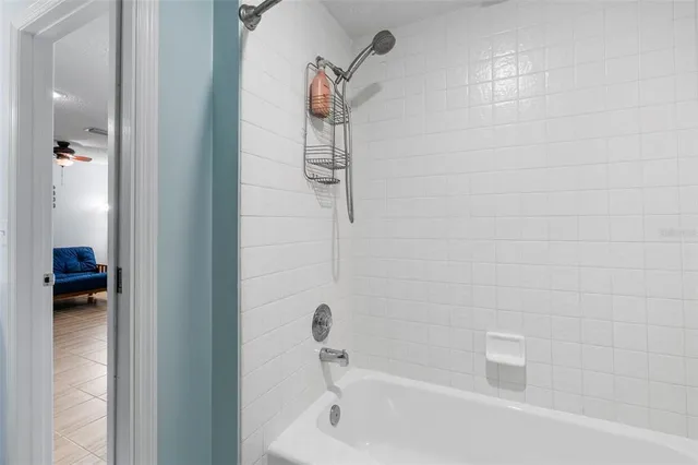 $3,275 | 4212 126th Street West, Unit 401, Cortez, FL 34215