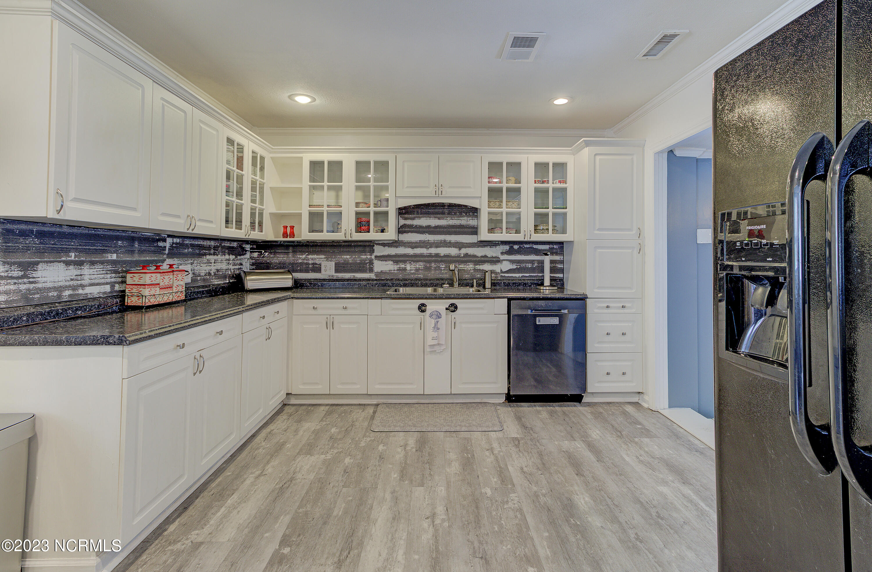 505 Manet Road Wilmington, NC 28412 - Photo 13 of 23 17BF8EEE-4D6E-49EB-9031-152821DF47CA