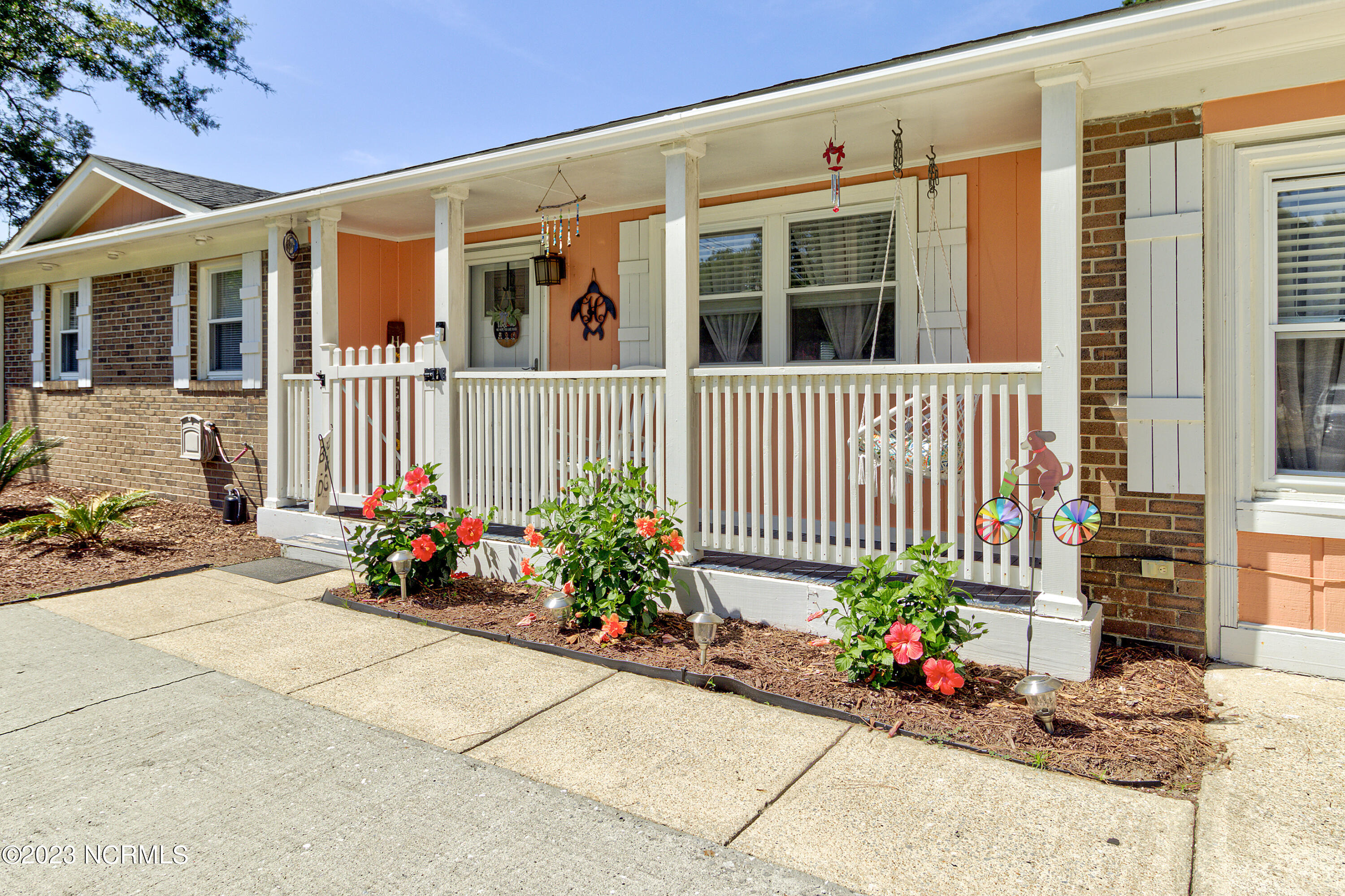 505 Manet Road Wilmington, NC 28412 - Photo 2 of 23 CD3AD81D-F6A8-4DA4-98F7-2A311E4B4146