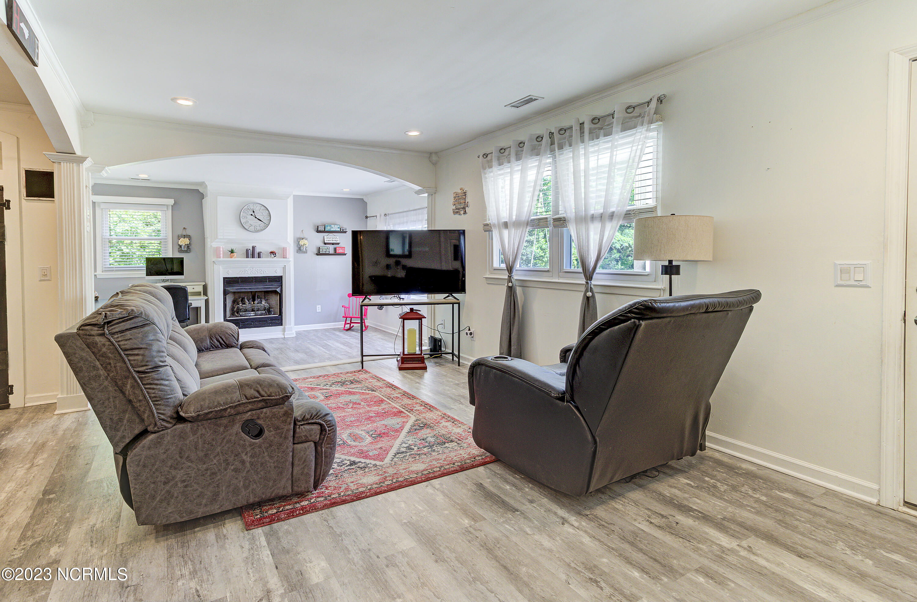505 Manet Road Wilmington, NC 28412 - Photo 3 of 23 1A17B875-C0CE-48FF-A4CF-B9D5191AAF58