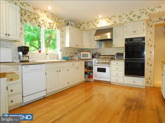 905 Merion Square Road Gladwyne, PA 19035 - Photo 4 of 6
