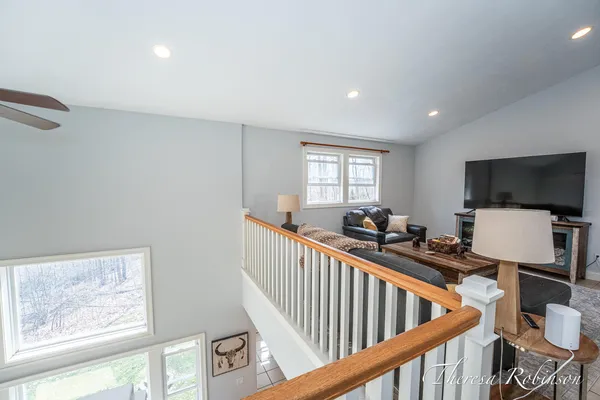 $399,900 | 2232 Pointe N Drive, Cedar Springs, MI 49319