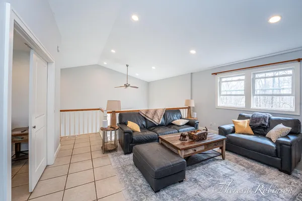 $399,900 | 2232 Pointe N Drive, Cedar Springs, MI 49319