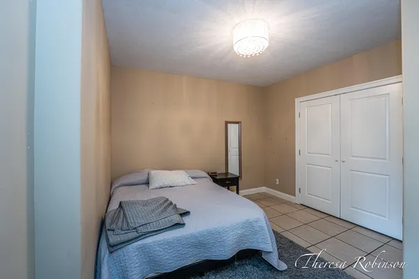$399,900 | 2232 Pointe N Drive, Cedar Springs, MI 49319
