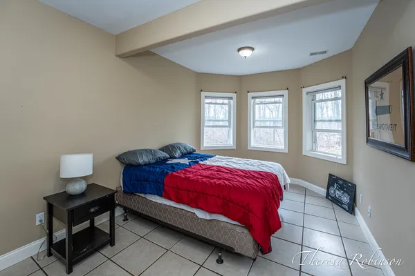 $399,900 | 2232 Pointe N Drive, Cedar Springs, MI 49319