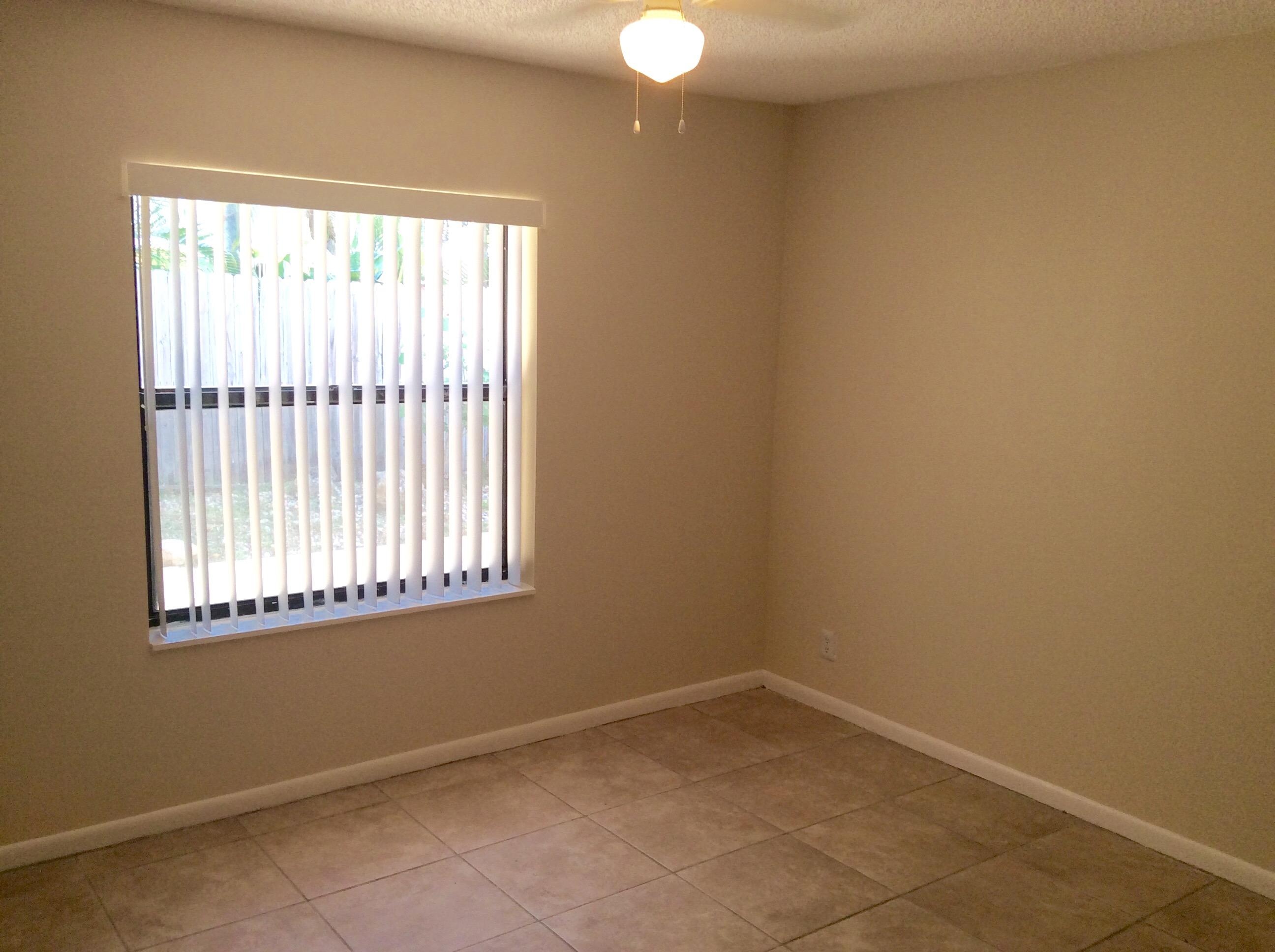 5810 Autumn Ridge Road Lake Worth, FL 33463 - Photo 4 of 27 IMG_2176