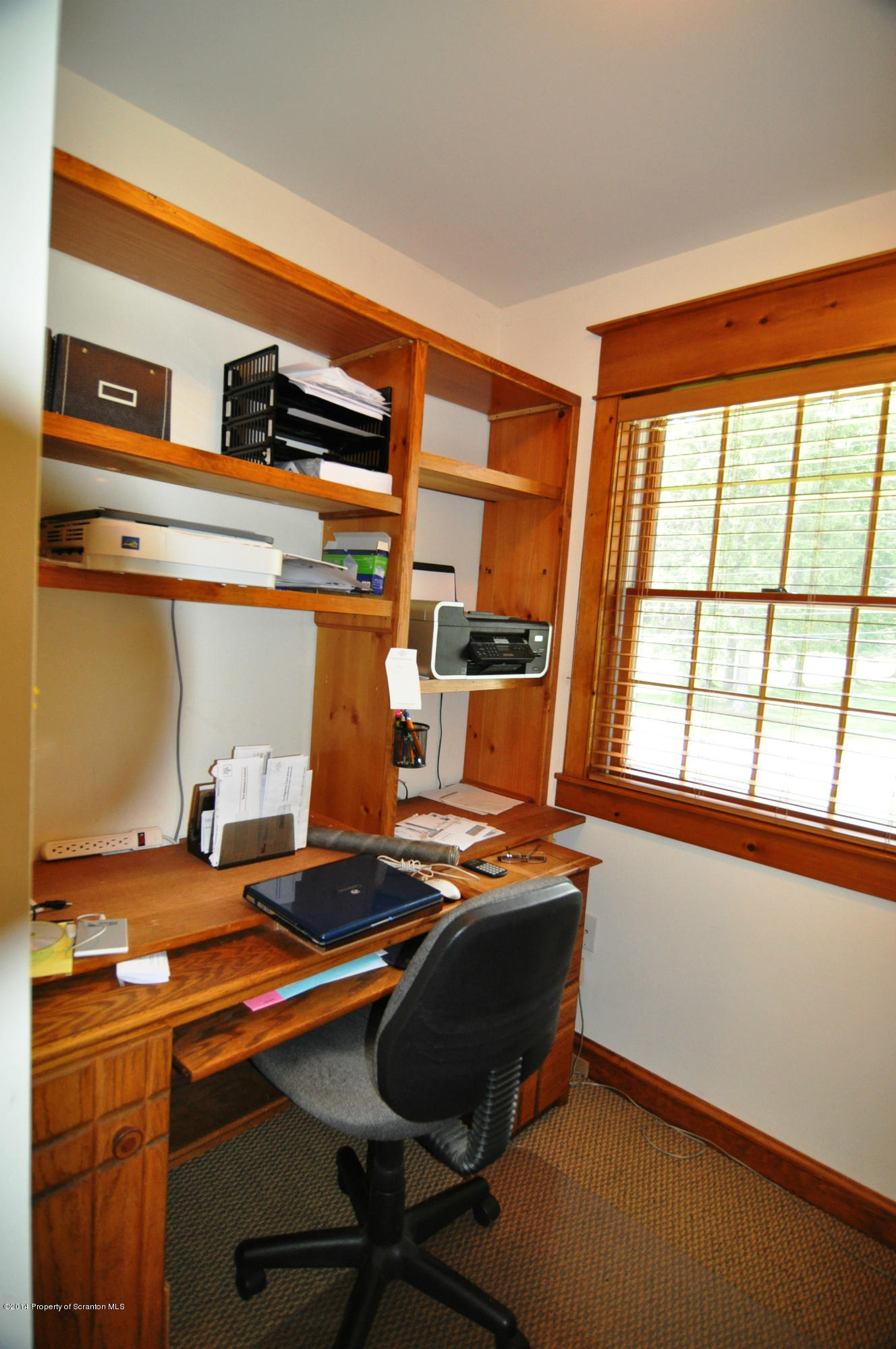 116 Griffin Road Moscow, PA 18444 - Photo 30 of 50 a room with musical instruments