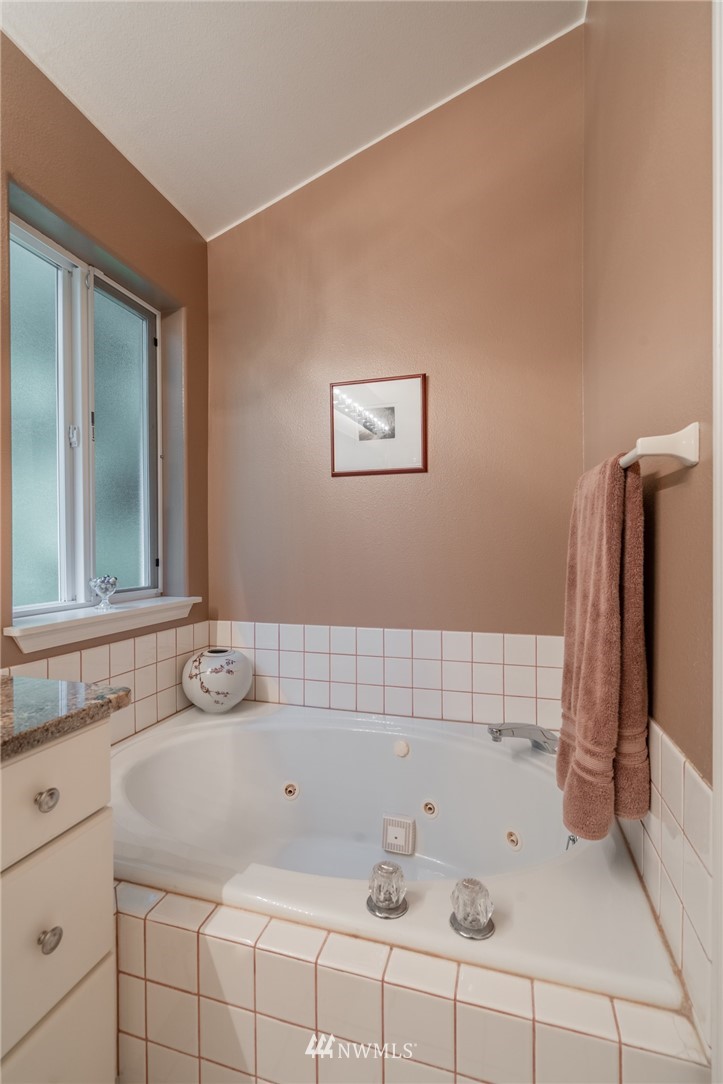 4265 Ridgewood Avenue Bellingham, WA 98229 - Photo 13 of 16 Gallery Image 13