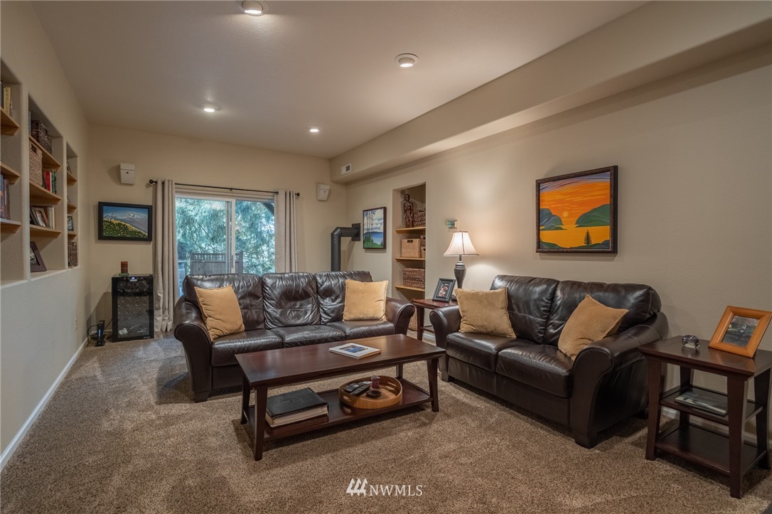 4265 Ridgewood Avenue Bellingham, WA 98229 - Photo 6 of 16 Gallery Image 6
