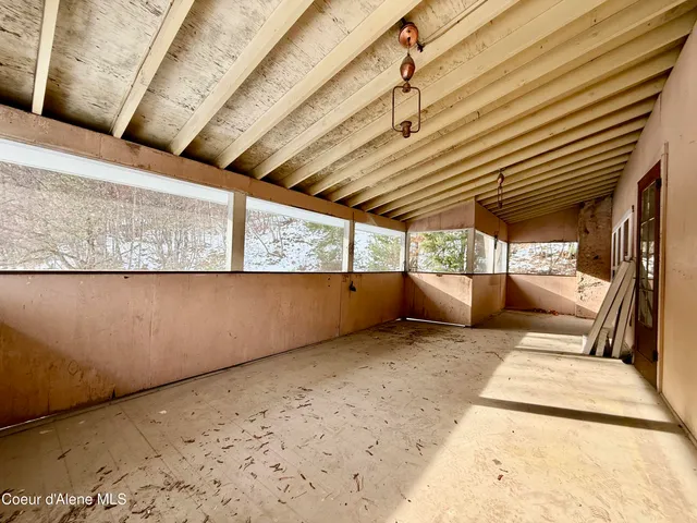 $849,000 | 910 Main Street, Wardner, ID 83837