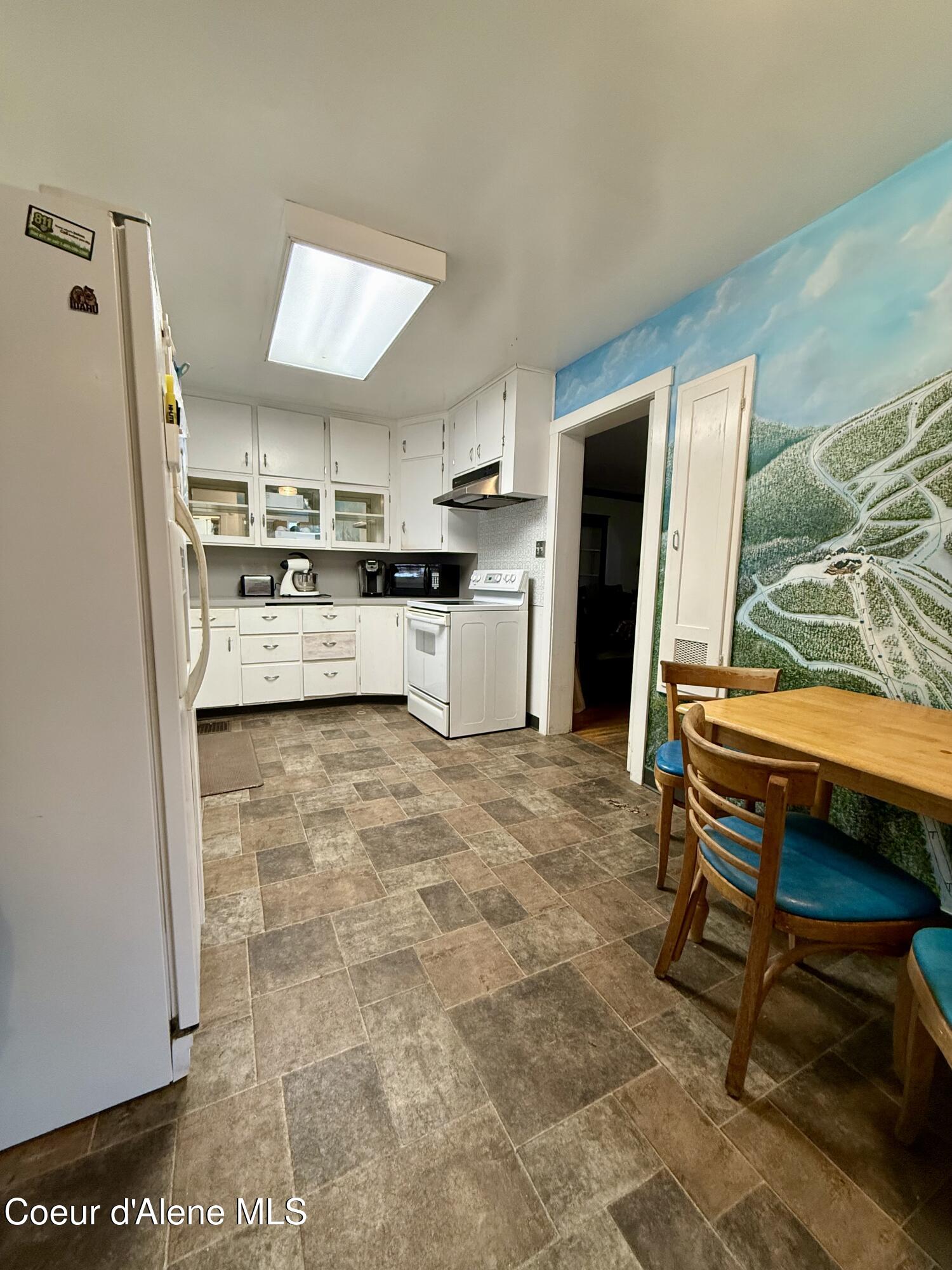 910 Main Street Wardner, ID 83837 - Photo 7 of 53 Entry from Cold Pantry