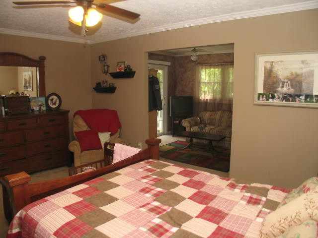 226 State Rd S-39-226 Pickens, SC 29671 - Photo 12 of 25