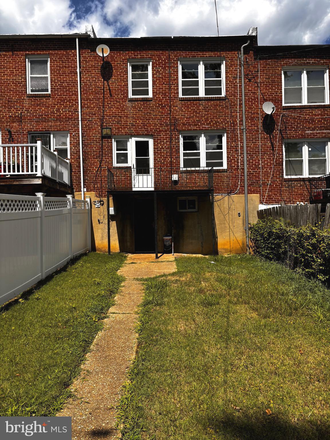 708 Wicklow Road Baltimore, MD 21229 - Photo 22 of 23