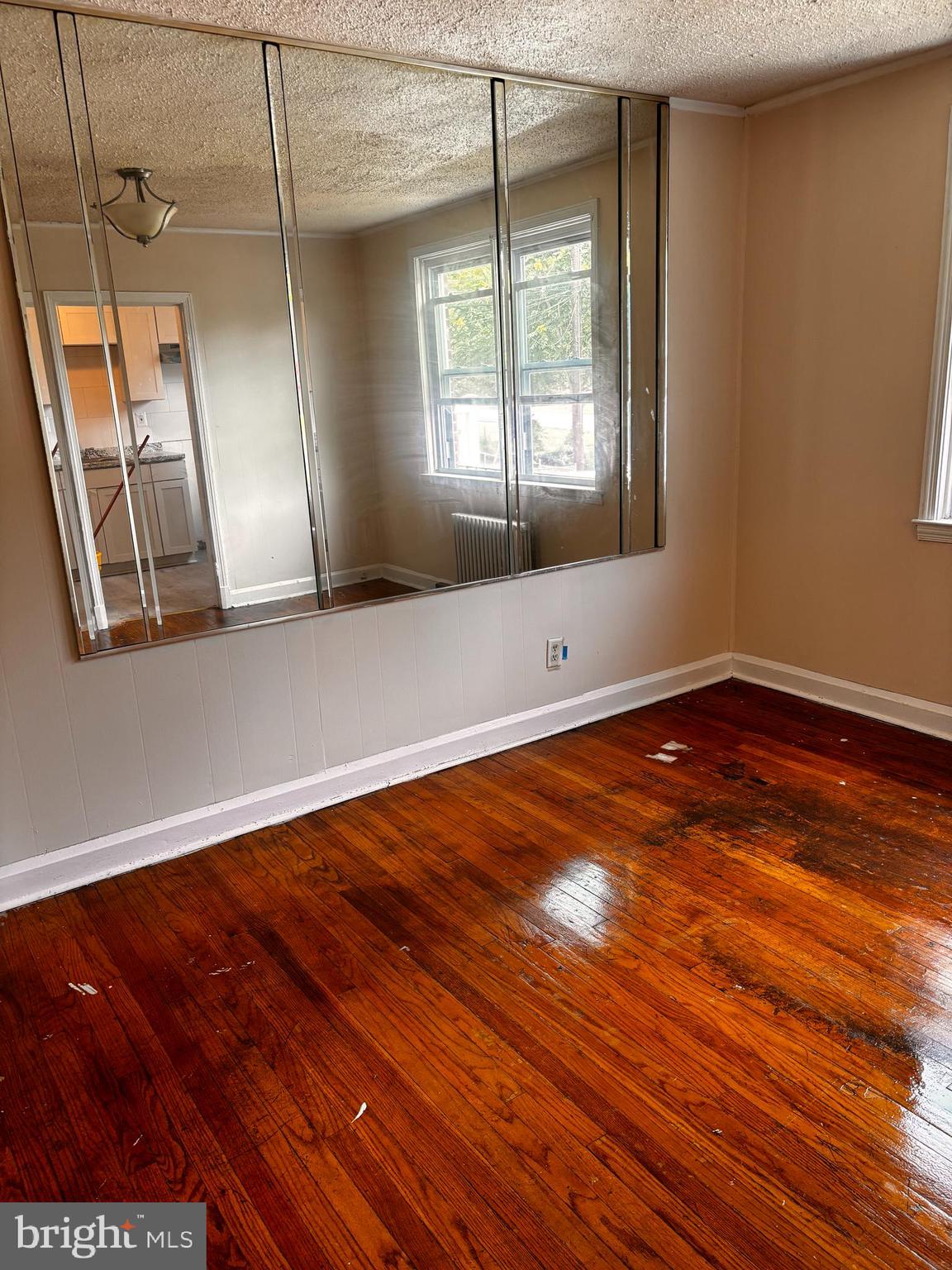 708 Wicklow Road Baltimore, MD 21229 - Photo 8 of 23