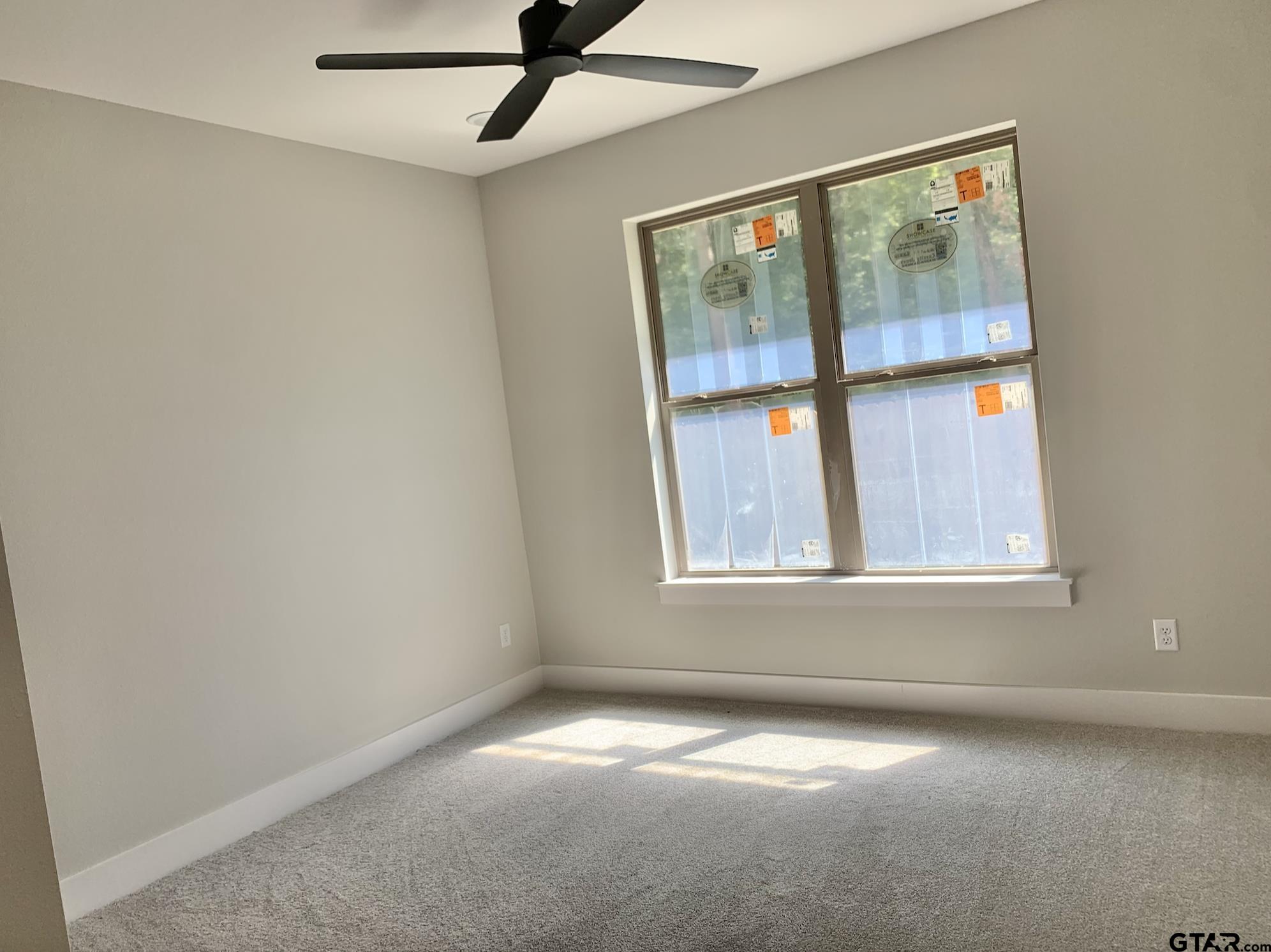 9115 Long Branch Tyler, TX 75703 - Photo 33 of 39 an empty room with a window