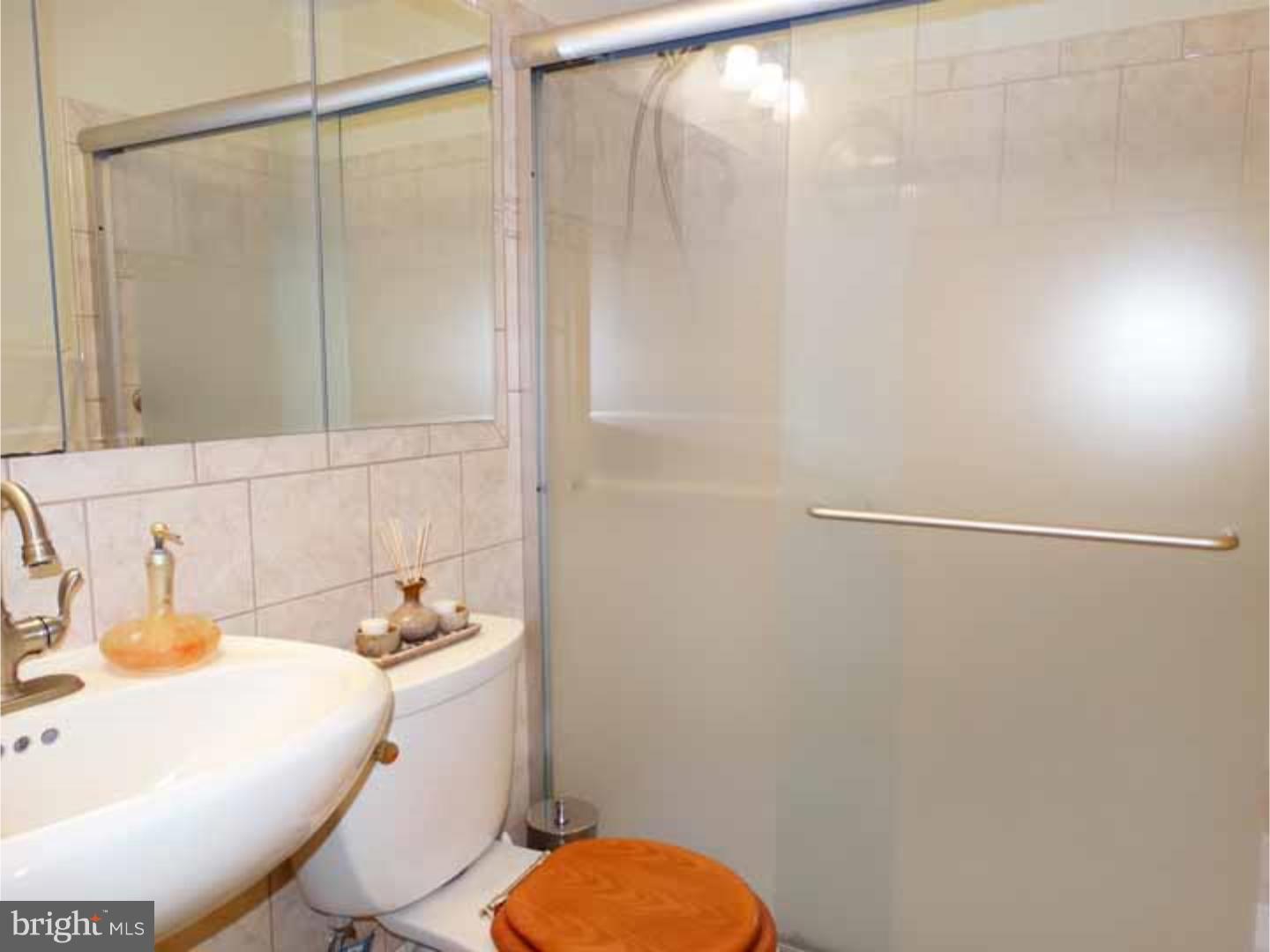 2 Quill Road Levittown, PA 19057 - Photo 14 of 21 Bathroom