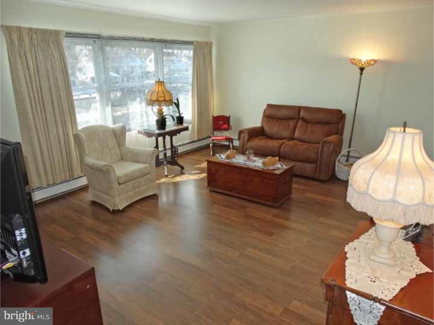 2 Quill Road Levittown, PA 19057 - Photo 3 of 21 Living Room