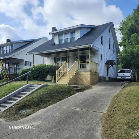 $104,900 | 3232 Blackburn Avenue, Ashland, KY 41101