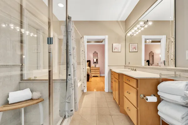 $2,500,000 | 147 Los Lagos Drive, Bloomingdale, IL 60108