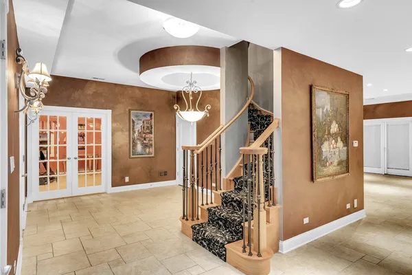 $2,500,000 | 147 Los Lagos Drive, Bloomingdale, IL 60108