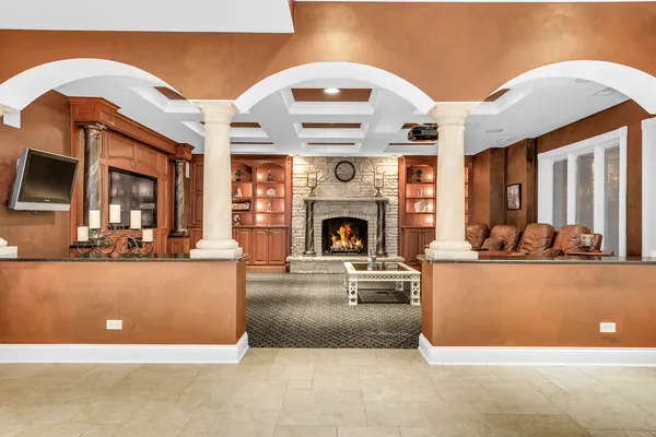 $2,500,000 | 147 Los Lagos Drive, Bloomingdale, IL 60108