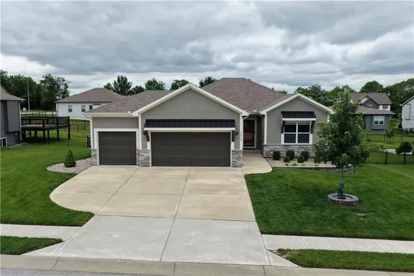 $460,000 | 1812 Winchester Drive, Pleasant Hill, MO 64080