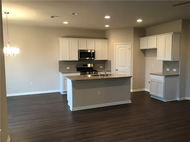 $1,995 | 4313 Buffalo Ford Road, Georgetown, TX 78628