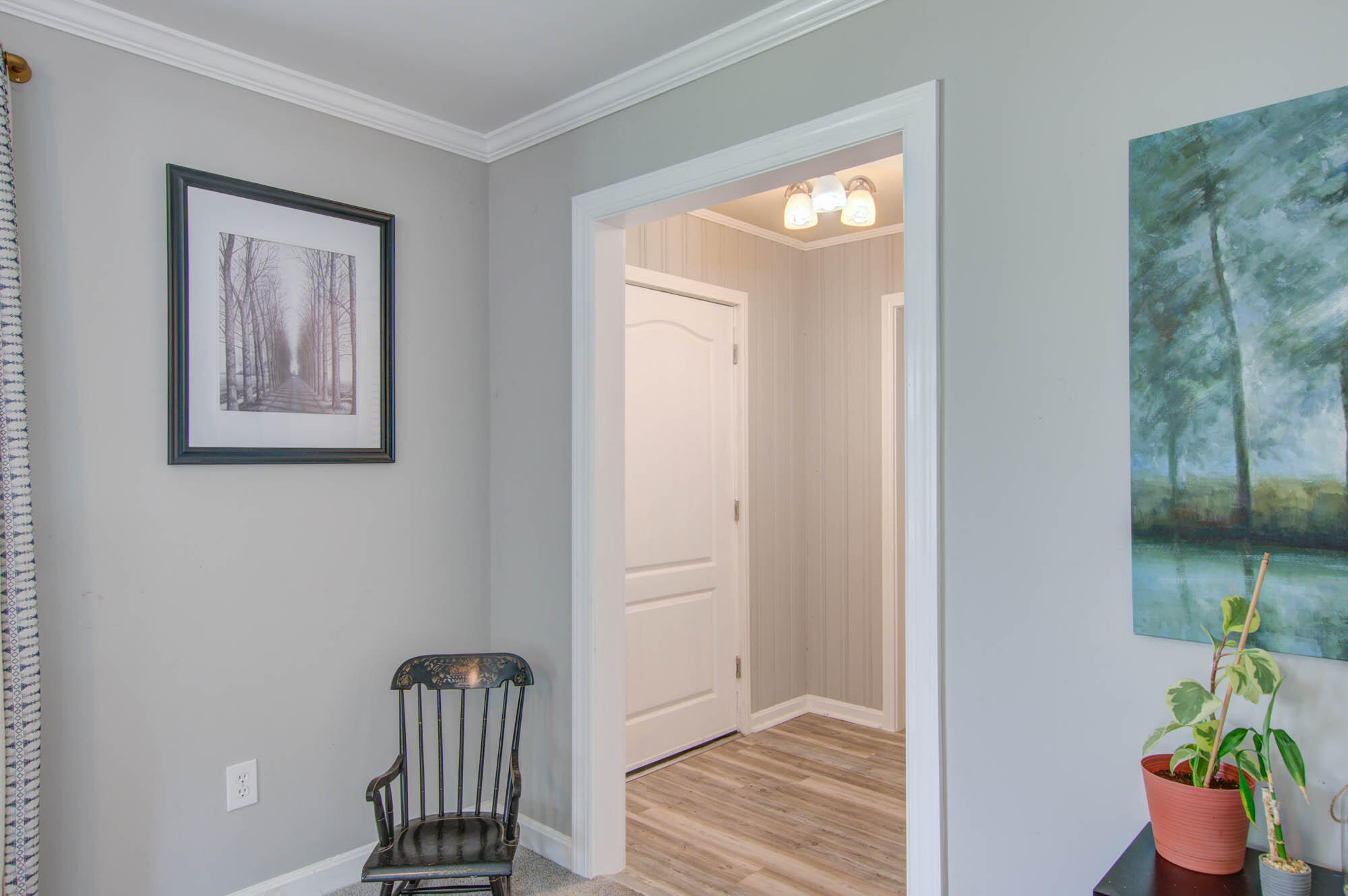 1005 Holcombe Road Hanahan, SC 29410 - Photo 8 of 27 1005 (5)