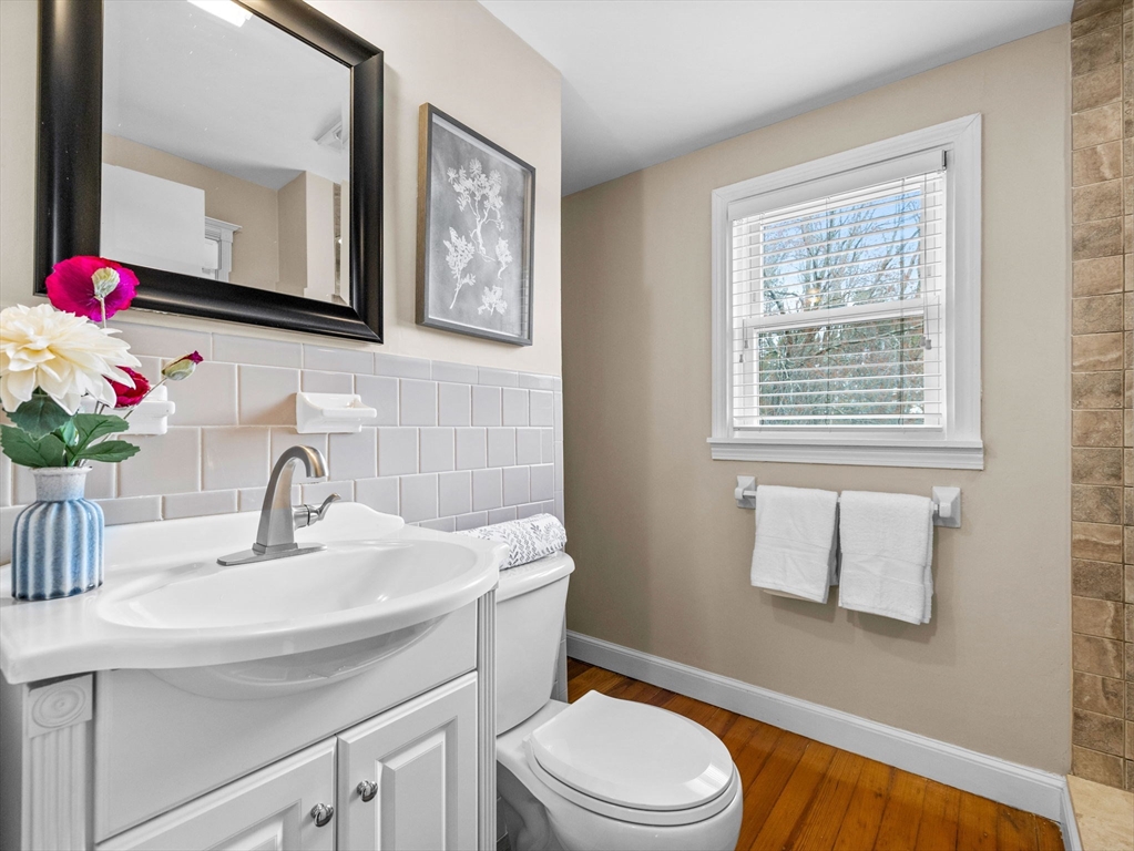 24 Ardmore Road Framingham, MA 01702 - Photo 12 of 42