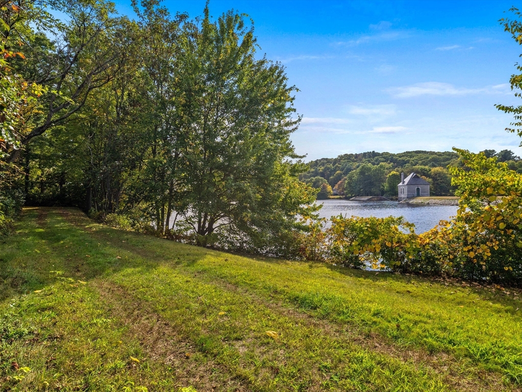 24 Ardmore Road Framingham, MA 01702 - Photo 41 of 42