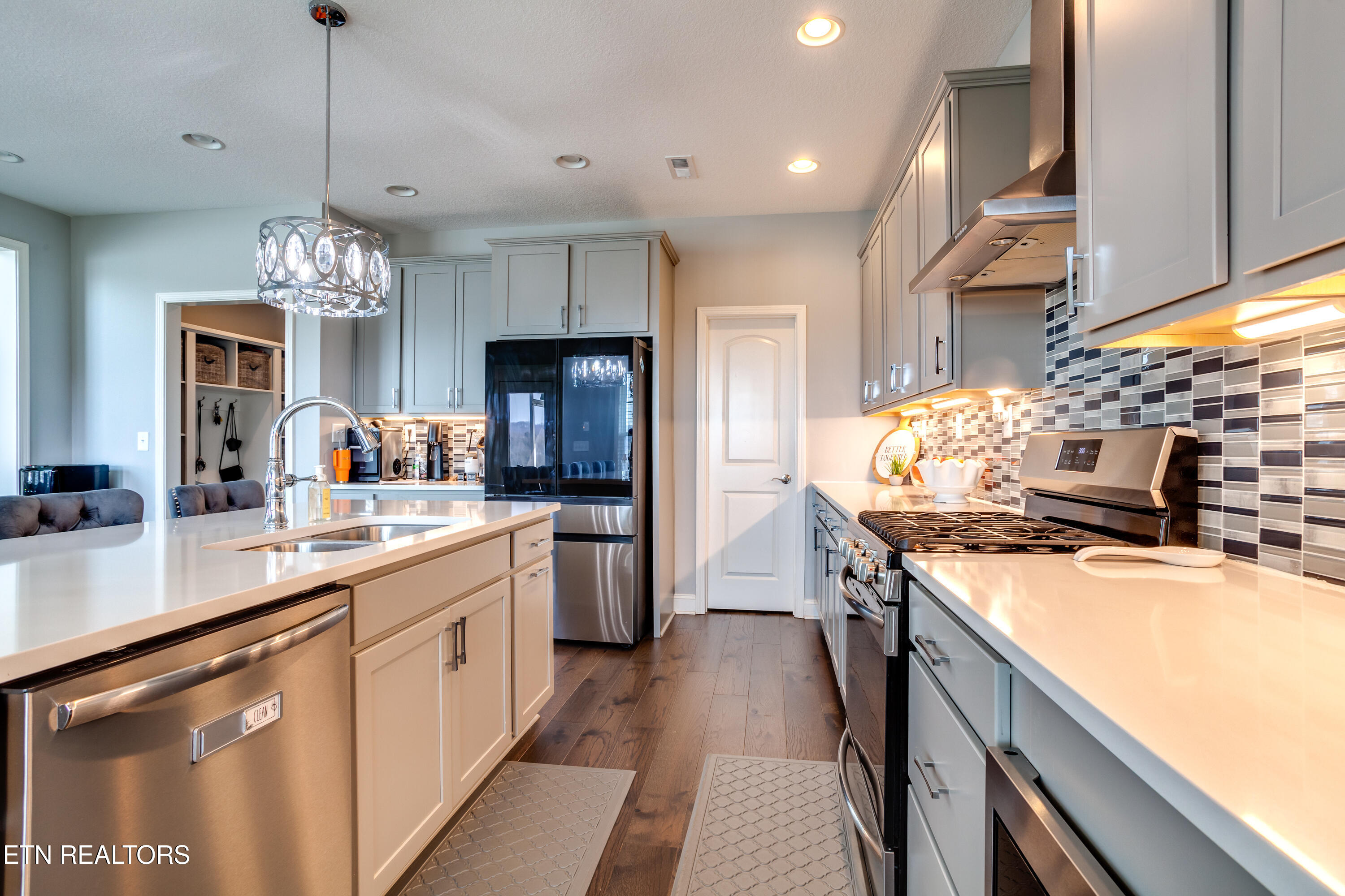 1675 Hickory Reserve Road Knoxville, TN 37932 - Photo 17 of 55 017260304-1-1675HickoryReserveRdKnoxvill