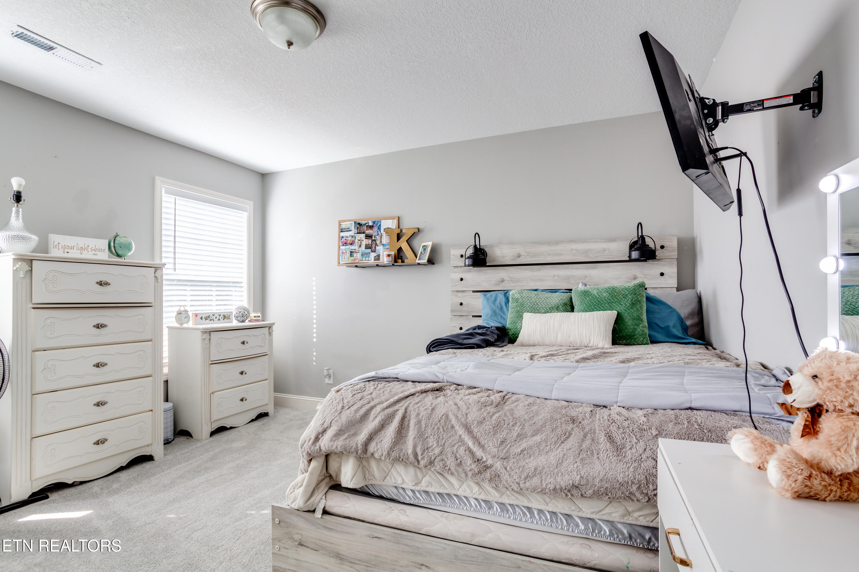 1675 Hickory Reserve Road Knoxville, TN 37932 - Photo 46 of 55 046260304-1-1675HickoryReserveRdKnoxvill