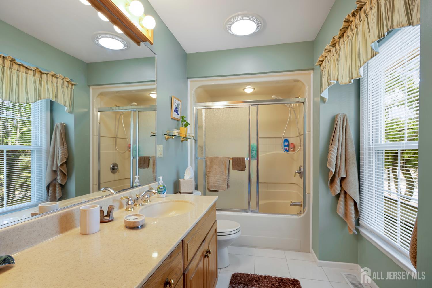 1 Hawthorn Road Piscataway, NJ 08854 - Photo 23 of 37