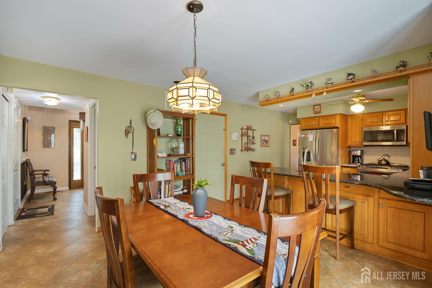 1 Hawthorn Road Piscataway, NJ 08854 - Photo 9 of 37