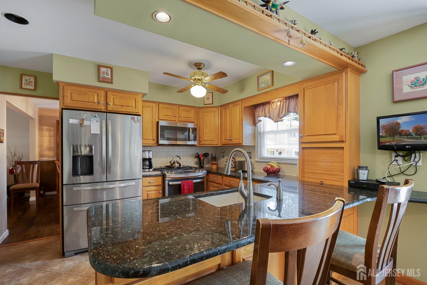 1 Hawthorn Road Piscataway, NJ 08854 - Photo 10 of 37