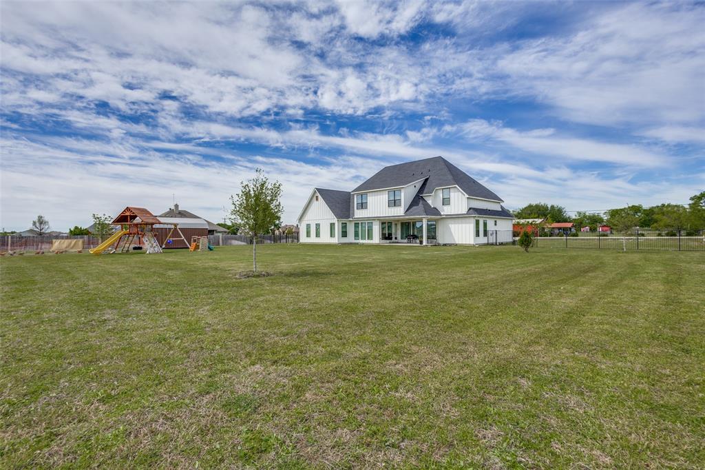 2255 County Road 377 Van Alstyne, TX 75495 - Photo 30 of 32