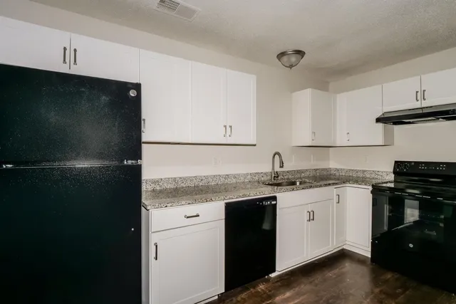 $1,410 | 3824 Windermere Road, Memphis, TN 38128