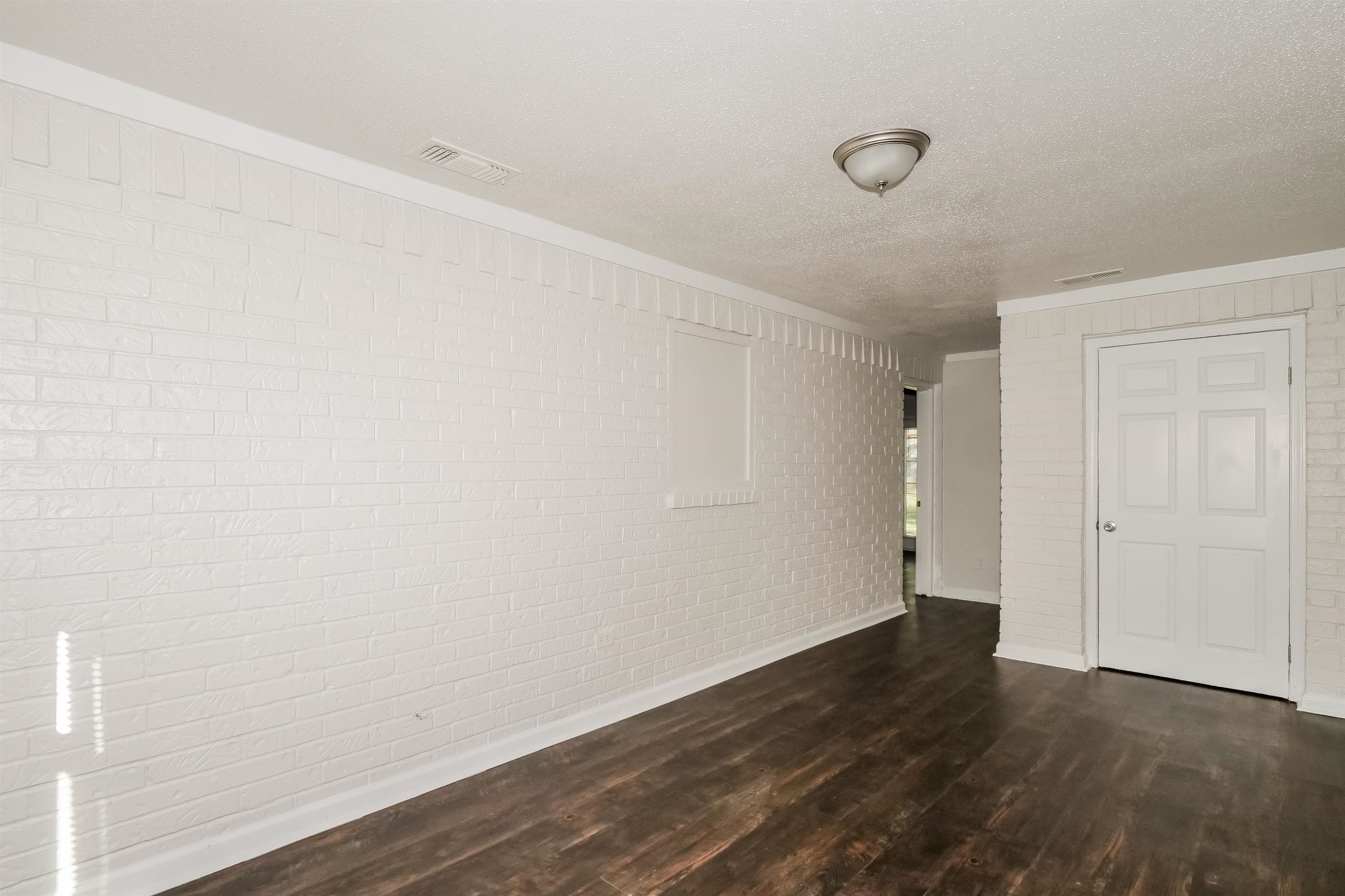 3824 Windermere Road Memphis, TN 38128 - Photo 10 of 16 a view of an empty room