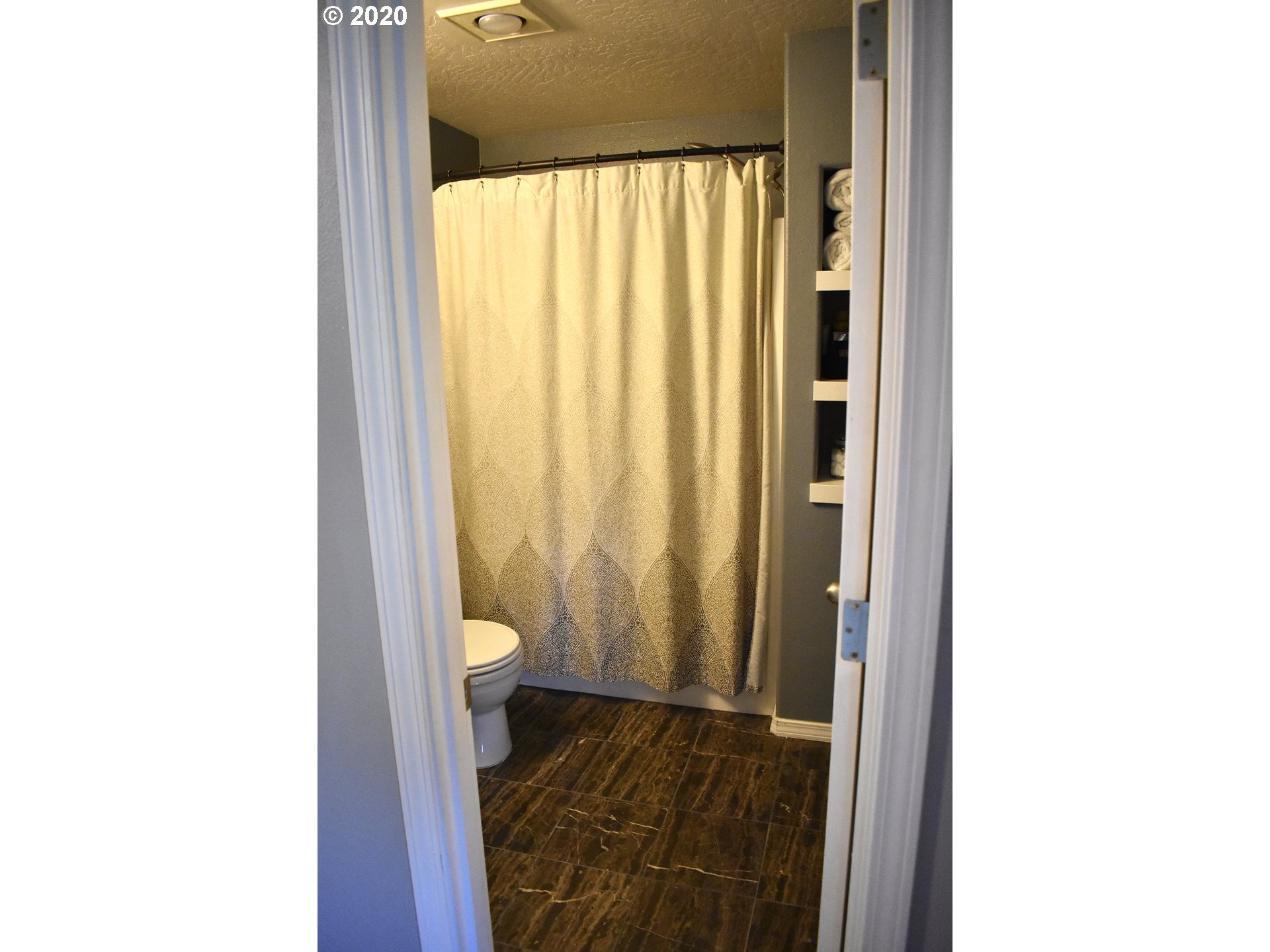 1572 South 59th Street Springfield, OR 97478 - Photo 11 of 21