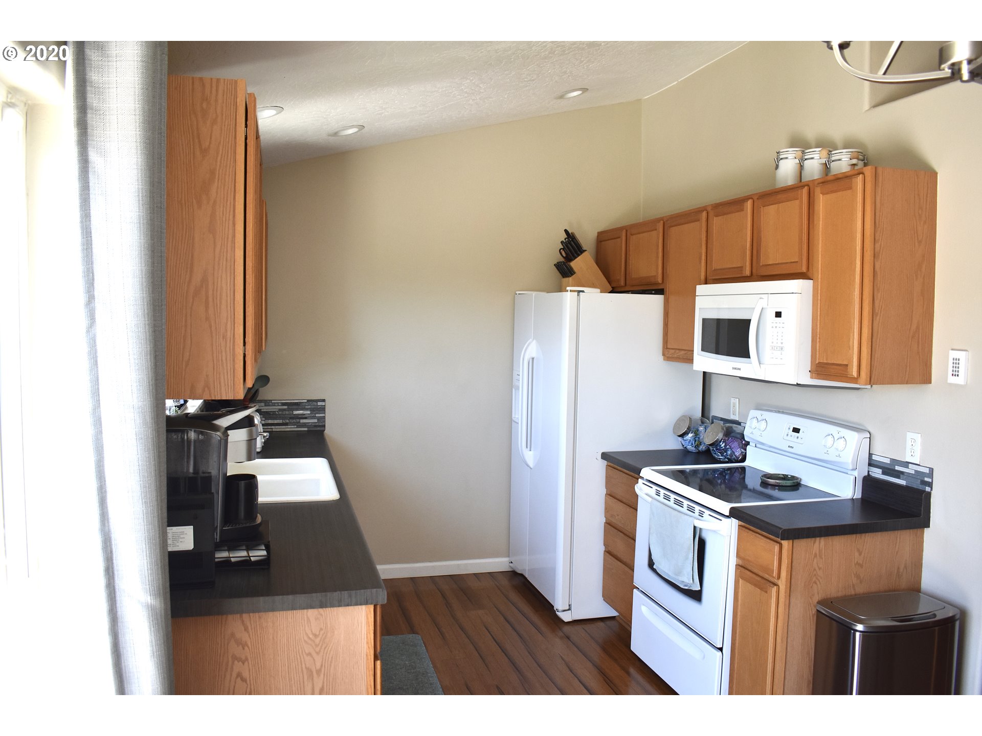 1572 South 59th Street Springfield, OR 97478 - Photo 7 of 21