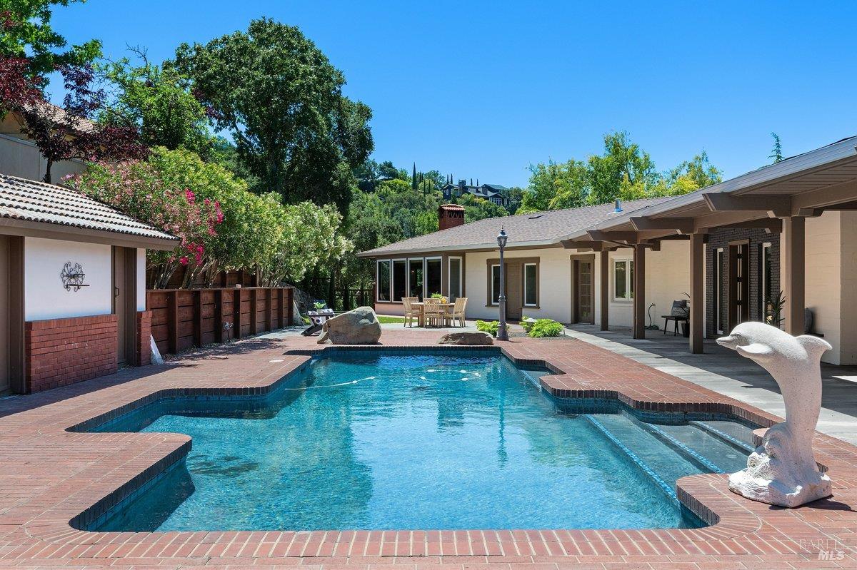 111 Deer Hollow Road San Anselmo, CA 94960 - Photo 2 of 70
