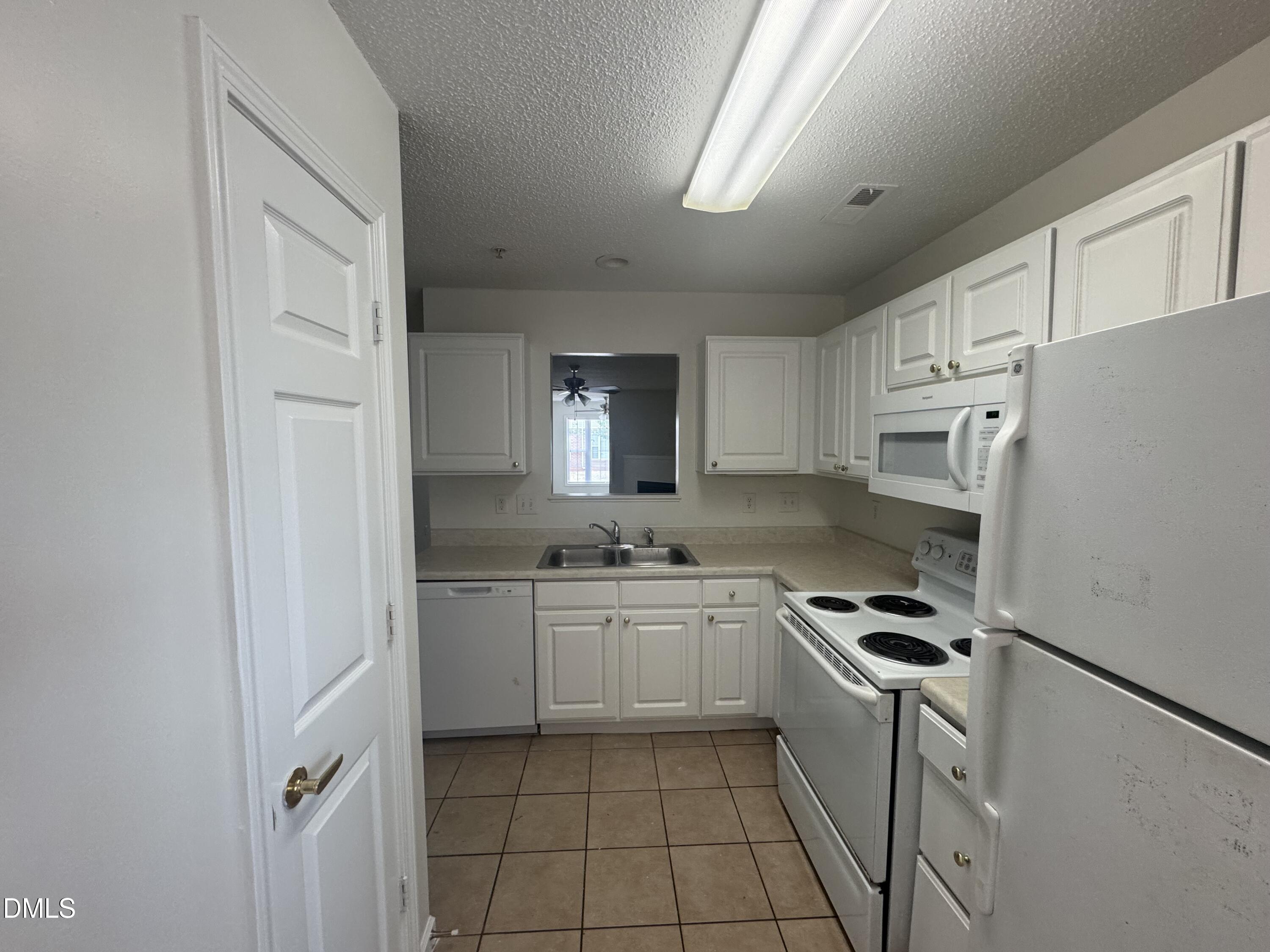 2411 Vancastle Way, Unit 103 Raleigh, NC 27617 - Photo 6 of 17