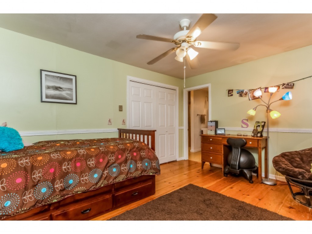 136 McCurdy Road New Boston, NH 03070 - Photo 19 of 36